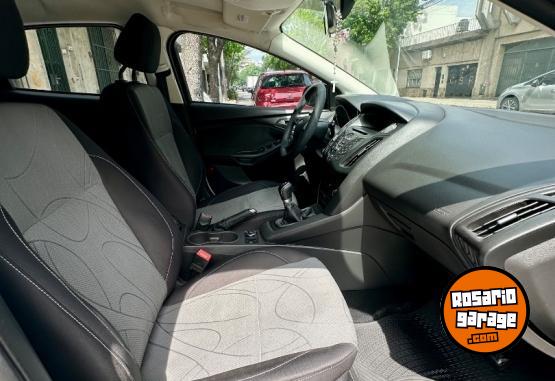 Autos - Ford Focus S 1.6 2014 Nafta 144000Km - En Venta