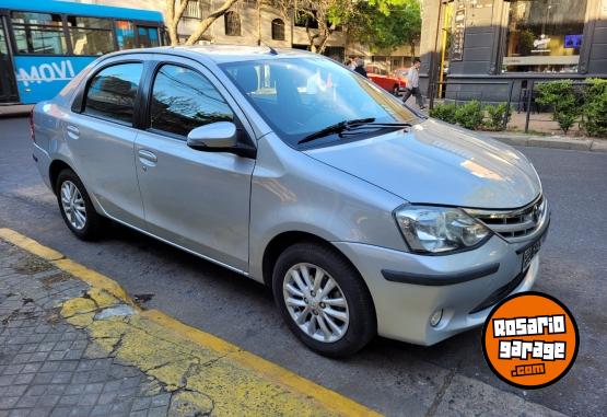 Autos - Toyota Etios XLS 1.5 sedan 2015 Nafta  - En Venta