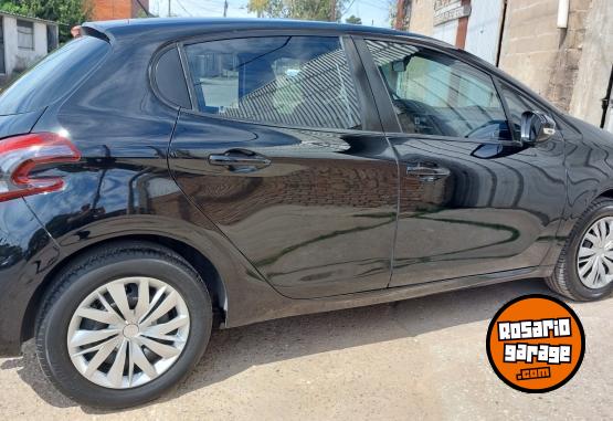 Autos - Peugeot 208 Active 2017 Nafta 60000Km - En Venta