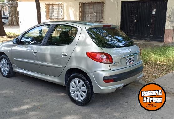 Autos - Peugeot 207 2009 Nafta 143000Km - En Venta