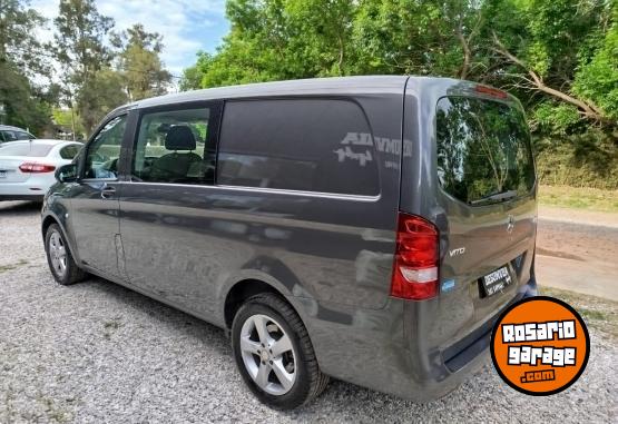 Utilitarios - Mercedes Benz VITO MIXTO PLUS 2018 Diesel 55000Km - En Venta