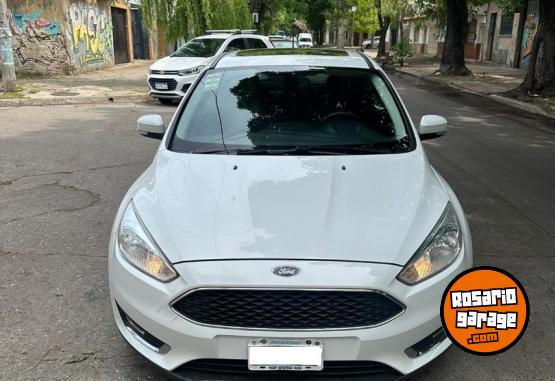 Autos - Ford Focus SE Plus AT 2015 Nafta 140000Km - En Venta