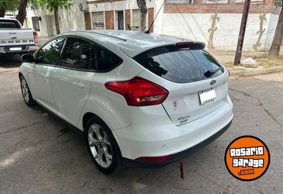 Autos - Ford Focus SE Plus AT 2015 Nafta 140000Km - En Venta