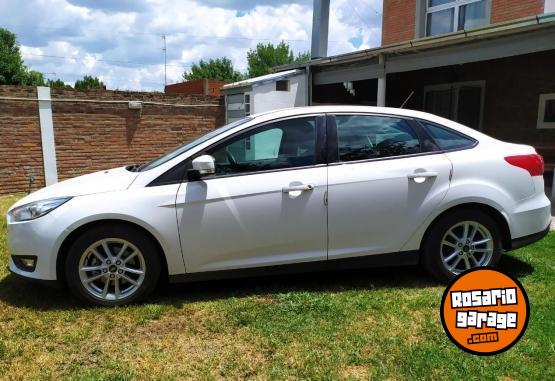 Autos - Ford Focus 2019 Nafta 75000Km - En Venta