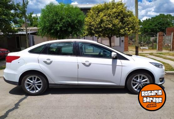 Autos - Ford Focus 2019 Nafta 75000Km - En Venta