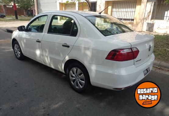 Autos - Volkswagen Voyage 2012 GNC 148000Km - En Venta