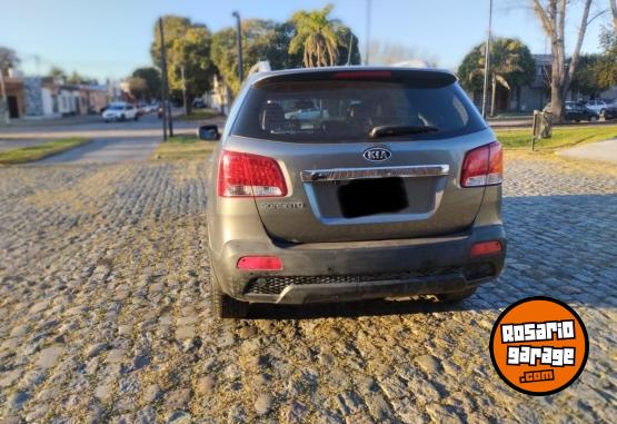 Camionetas - Kia Sorento 2012 Nafta 145000Km - En Venta