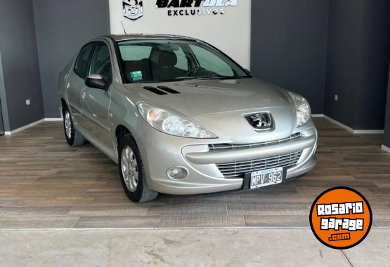 Autos - Peugeot 207 allure 2013 Nafta 70000Km - En Venta