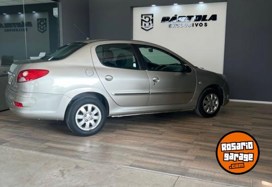 Autos - Peugeot 207 allure 2013 Nafta 70000Km - En Venta