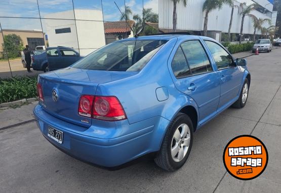 Autos - Volkswagen Bora 2.0 2008 Nafta 221000Km - En Venta