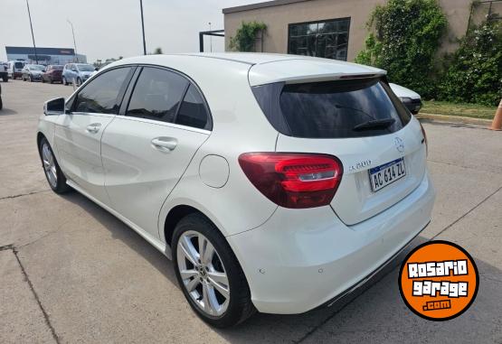 Autos - Mercedes Benz A200 Urban 2018 Nafta 71000Km - En Venta