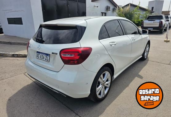 Autos - Mercedes Benz A200 Urban 2018 Nafta 71000Km - En Venta