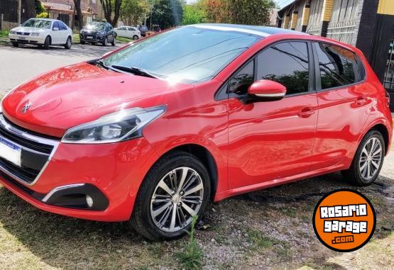 Autos - Peugeot 208 ALLURE NAV. 2017 Nafta 108110Km - En Venta