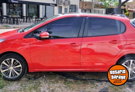 Autos - Peugeot 208 ALLURE NAV. 2017 Nafta 108110Km - En Venta