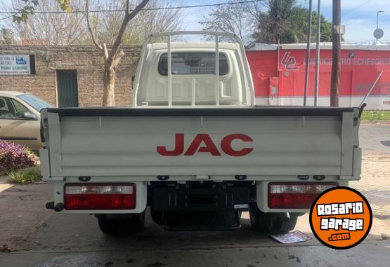 Camiones y Gras - JAC X200 CABINA SIMPLE 2.0 DIESEL - En Venta