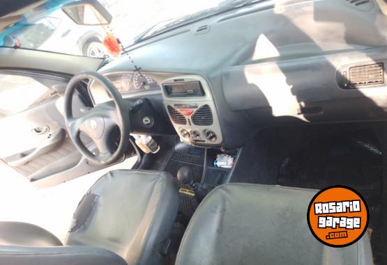 Autos - Fiat Palio fire 2005 Nafta 278000Km - En Venta