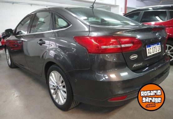 Autos - Ford Focus 4P 2.0L N AT Titani 2017 Nafta 37000Km - En Venta