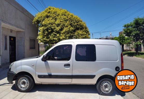 Utilitarios - Renault Kangoo 2014 GNC 315000Km - En Venta