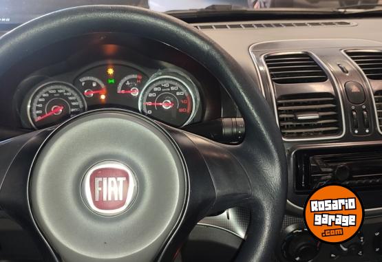 Autos - Fiat GRAND SIENA 2013 GNC 186000Km - En Venta