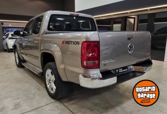 Camionetas - Volkswagen AMAROK HIGHLINE 2.0L 4X4 2017 Diesel 133000Km - En Venta