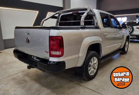 Camionetas - Volkswagen AMAROK DC COMFORTLINE 2.0 2017 Diesel 98000Km - En Venta