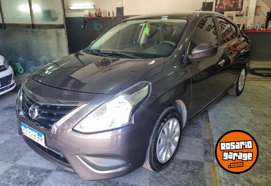 Autos - Nissan Versa 2016 GNC 150000Km - En Venta