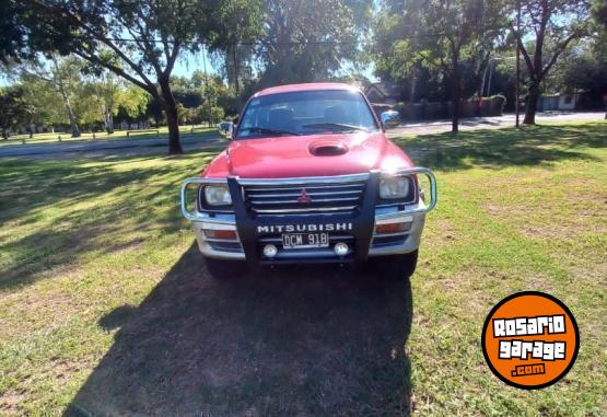 Camionetas - Mitsubishi L200 2000 Diesel 180000Km - En Venta