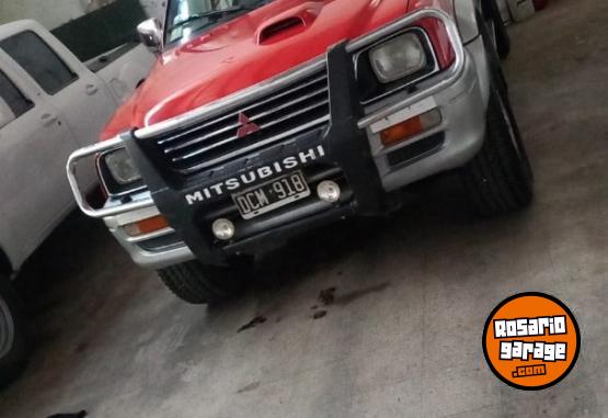 Camionetas - Mitsubishi L200 2000 Diesel 180000Km - En Venta