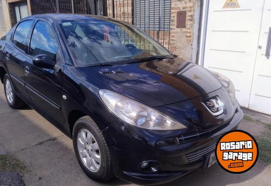 Autos - Peugeot 207 2013 Nafta 168000Km - En Venta