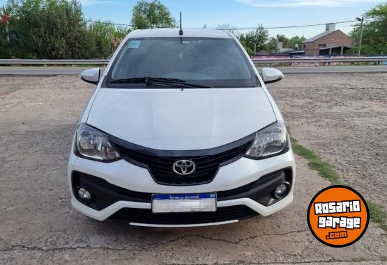 Autos - Toyota Etios 2021 Nafta 58475Km - En Venta