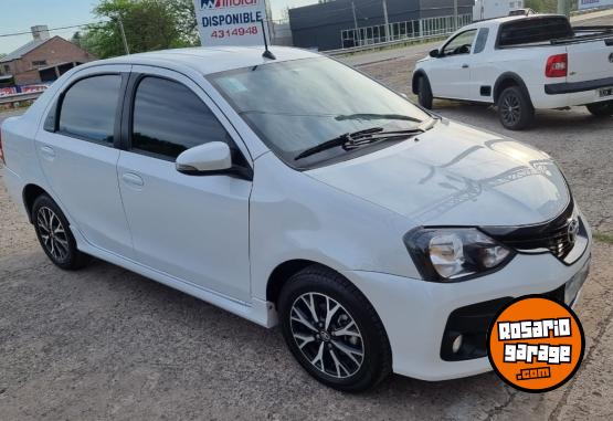 Autos - Toyota Etios 2021 Nafta 58475Km - En Venta