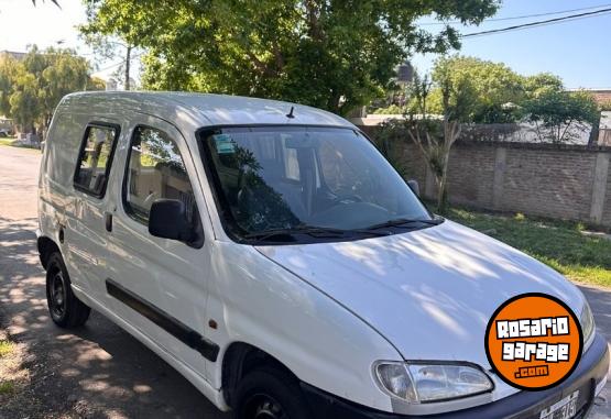 Utilitarios - Peugeot Partner 1999 Diesel 220Km - En Venta