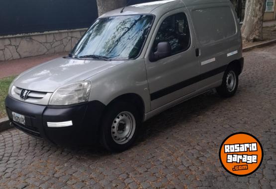 Utilitarios - Peugeot PARTNER 2014 GNC 115000Km - En Venta