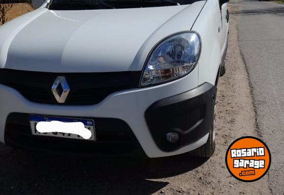 Utilitarios - Renault Kangoo 2018 GNC 147000Km - En Venta