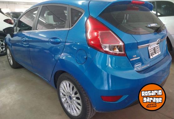 Autos - Ford Fiesta Kinetic 5 Ptas. Ti 2016 Nafta 71200Km - En Venta