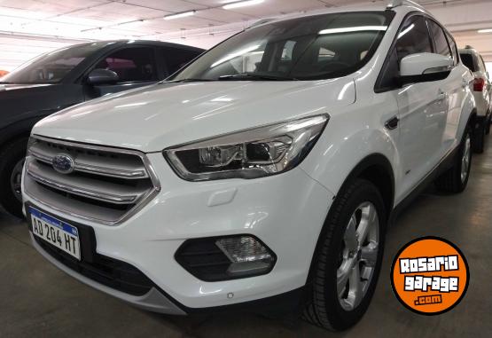 Camionetas - Ford Kuga Titanium 2.0T 6AT 2018 Nafta 88000Km - En Venta