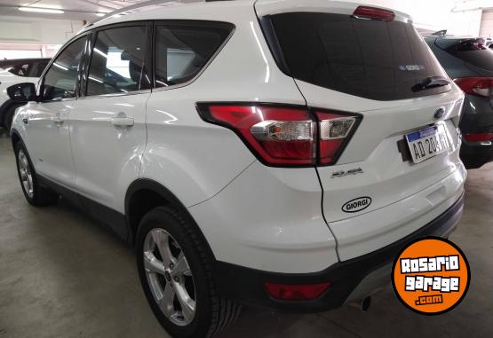 Camionetas - Ford Kuga Titanium 2.0T 6AT 2018 Nafta 88000Km - En Venta