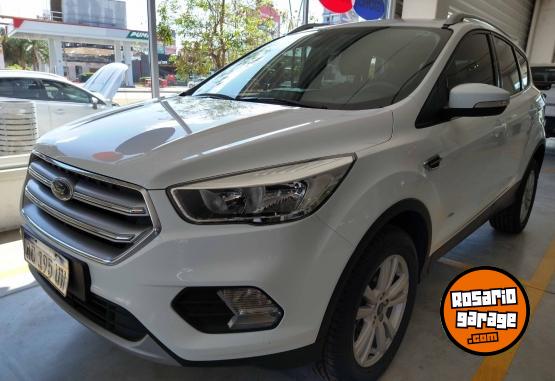 Autos - Ford Kuga SEL 20L SEL 4x4 2018 Nafta 2018Km - En Venta