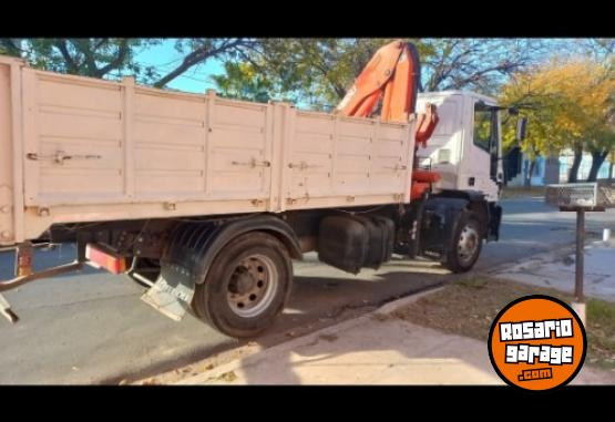 Camiones y Gras - Fiat Iveco largo hidrogrua - En Venta