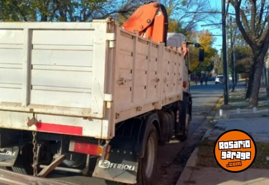 Camiones y Gras - Fiat Iveco largo hidrogrua - En Venta