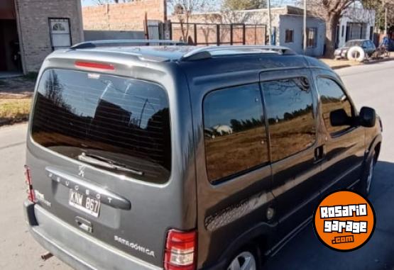 Utilitarios - Peugeot Partner patagnica 2011 GNC 245000Km - En Venta