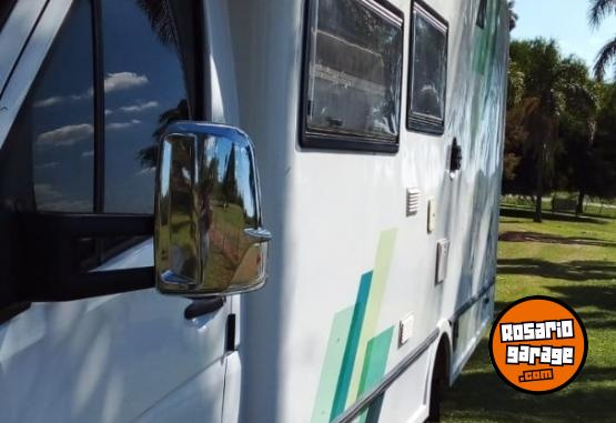 Camiones y Gras - Motorhome Sprinter 515 listo para disfrutar - En Venta