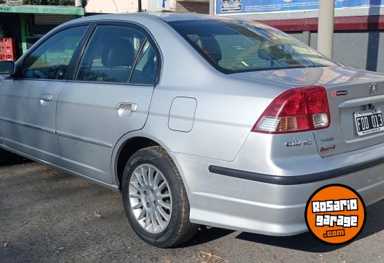 Autos - Honda Civic 2005 Nafta 199000Km - En Venta