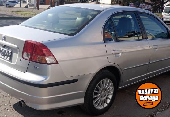 Autos - Honda Civic 2005 Nafta 199000Km - En Venta