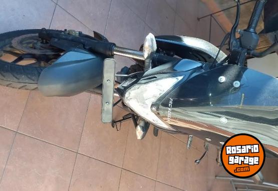 Motos - Bajaj Rouser 200ns 2014 Nafta 24000Km - En Venta