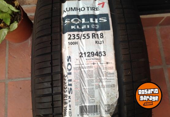 Accesorios para Autos - Cubierta + Llanta Kumho 235/55 R18 Nuevo sin uso $500.000 - En Venta