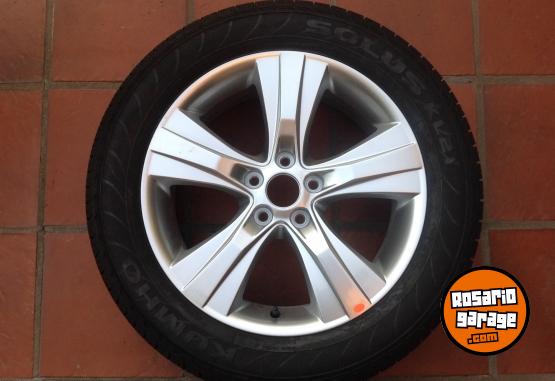 Accesorios para Autos - Cubierta + Llanta Kumho 235/55 R18 Nuevo sin uso $500.000 - En Venta