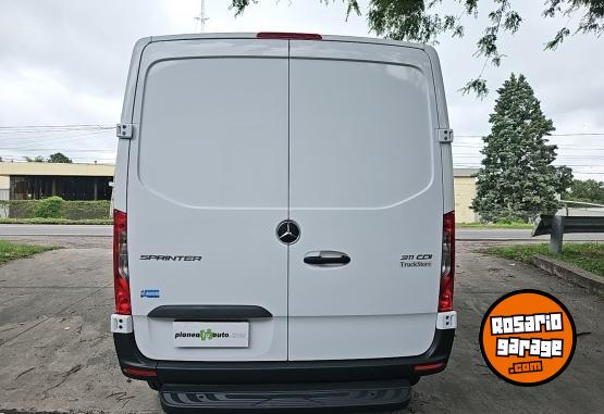 Utilitarios - Mercedes Benz SPRINTER 311 DAILY MASTER 2024 Diesel 0Km - En Venta