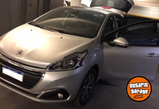 Autos - Peugeot 208 Feline Pack Cuir 2017 Nafta 85000Km - En Venta