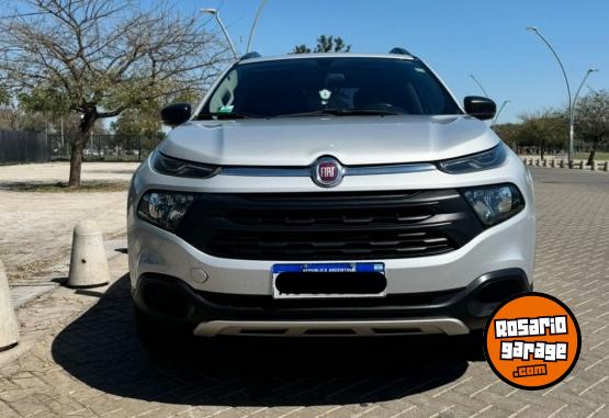 Camionetas - Fiat TORO FREEDOM 2.0 16V 2017 Diesel 93000Km - En Venta